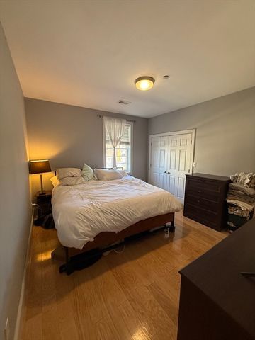 119 Dorchester St. 10, Boston, MA 02127