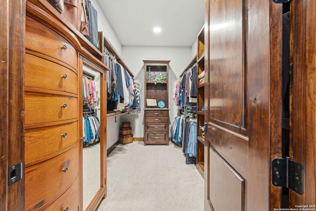 601 Garrison Rd, Fredericksburg, TX 78624