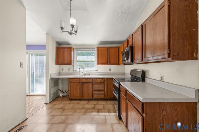 9239 Tweed Pl, Glen Allen, VA 23060