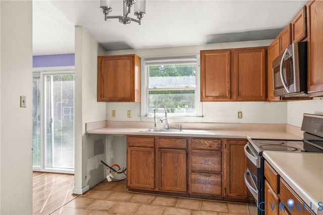9239 Tweed Pl, Glen Allen, VA 23060