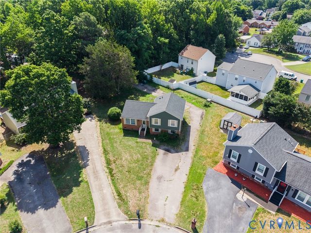 9239 Tweed Pl, Glen Allen, VA 23060