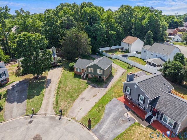 9239 Tweed Pl, Glen Allen, VA 23060