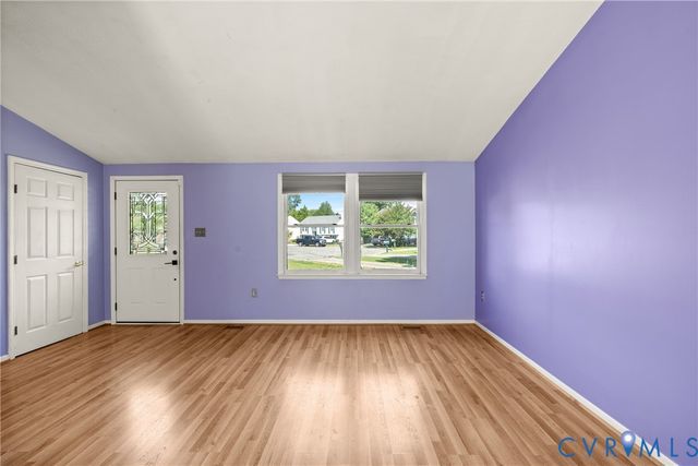9239 Tweed Pl, Glen Allen, VA 23060