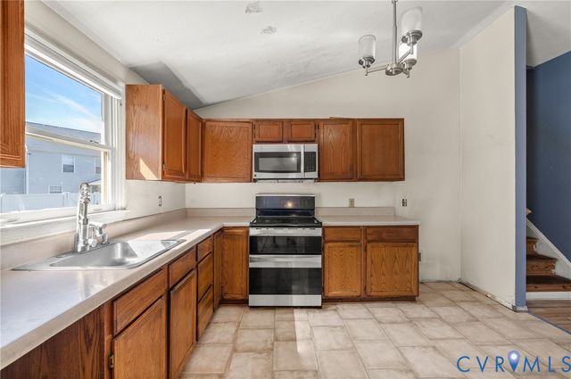 9239 Tweed Pl, Glen Allen, VA 23060