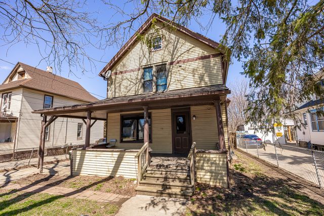 820 SPRING Street, Aurora, IL 60506