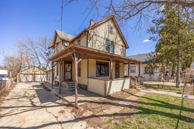 820 SPRING Street, Aurora, IL 60506