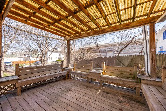 820 SPRING Street, Aurora, IL 60506