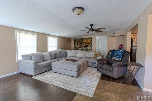 22197 Reliable Road, Waynesville, MO 65583