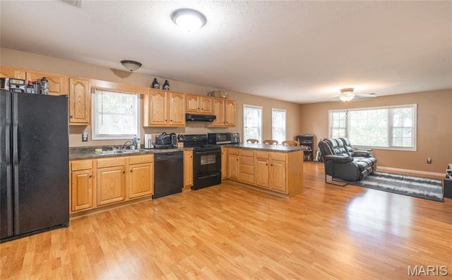 22197 Reliable Road, Waynesville, MO 65583