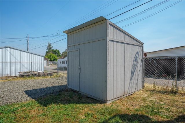 2224 E Empire Ave, Spokane, WA 99207