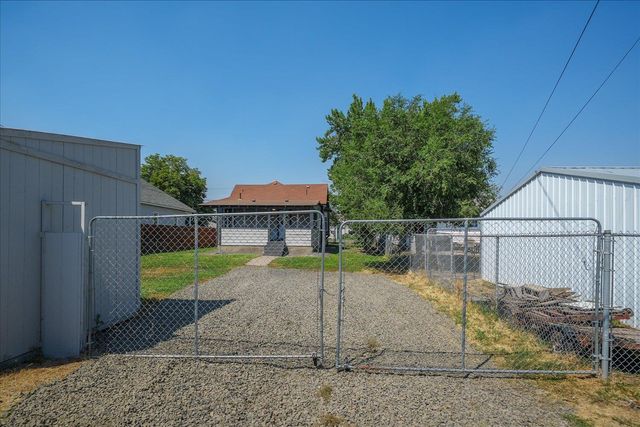 2224 E Empire Ave, Spokane, WA 99207