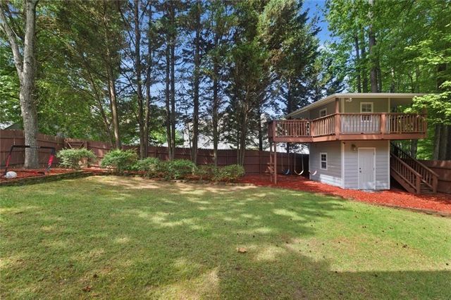 139 Clubhouse Drive NW, Kennesaw, GA 30144