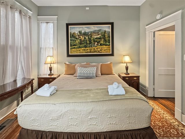 2608 Ursuline Street, Galveston, TX 77550