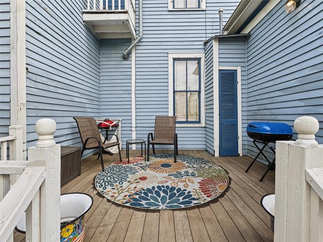 2608 Ursuline Street, Galveston, TX 77550