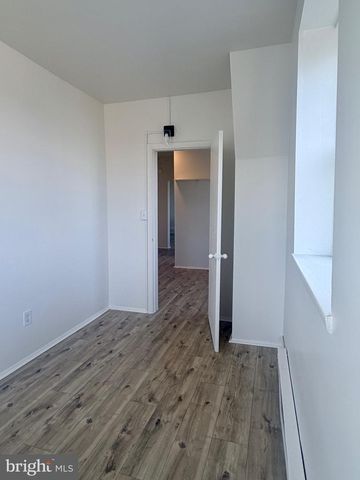 101 W MAIN ST, Mount Joy, PA 17552