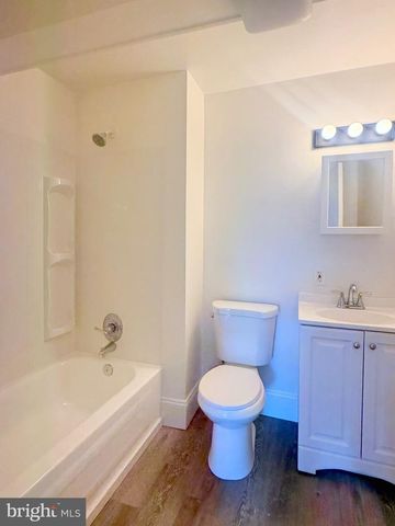 101 W MAIN ST, Mount Joy, PA 17552