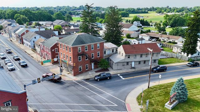 101 W MAIN ST, Mount Joy, PA 17552