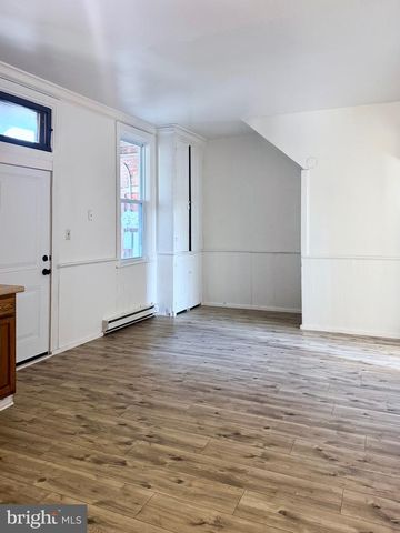 101 W MAIN ST, Mount Joy, PA 17552