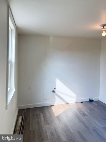 101 W MAIN ST, Mount Joy, PA 17552