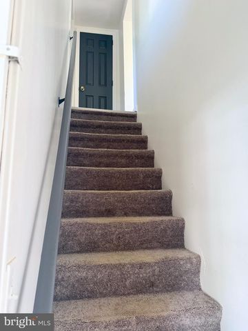 101 W MAIN ST, Mount Joy, PA 17552