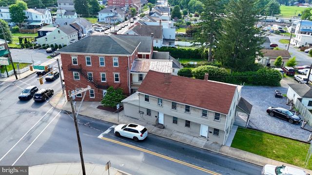 101 W MAIN ST, Mount Joy, PA 17552