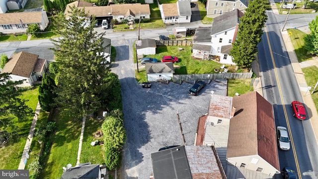 101 W MAIN ST, Mount Joy, PA 17552