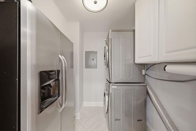 6452 Burgoyne Road 100, Houston, TX 77057