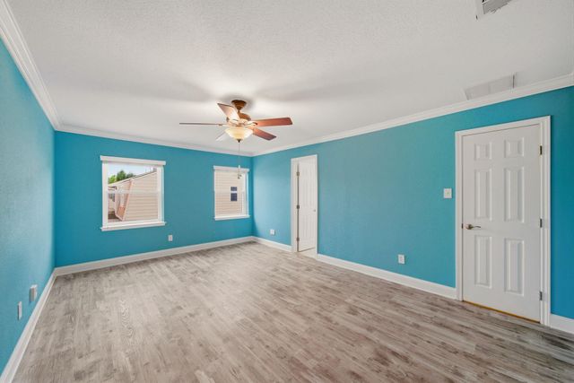 6452 Burgoyne Road 100, Houston, TX 77057