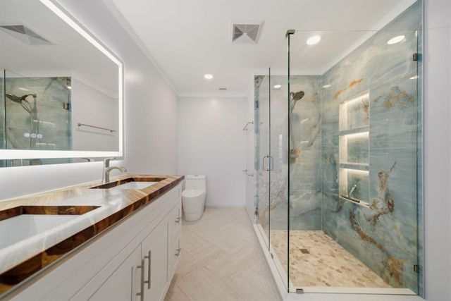 6452 Burgoyne Road 100, Houston, TX 77057