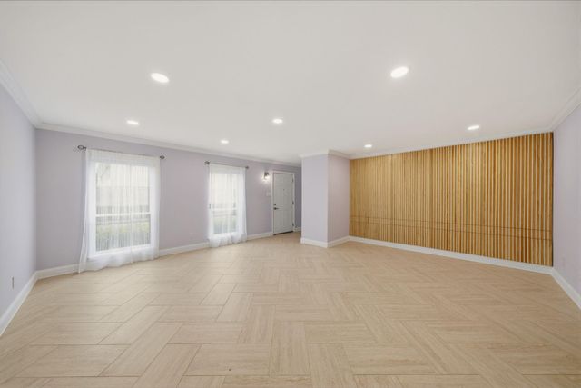 6452 Burgoyne Road 100, Houston, TX 77057
