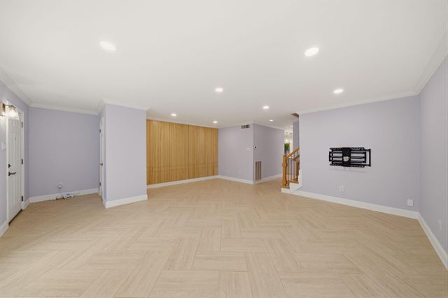 6452 Burgoyne Road 100, Houston, TX 77057