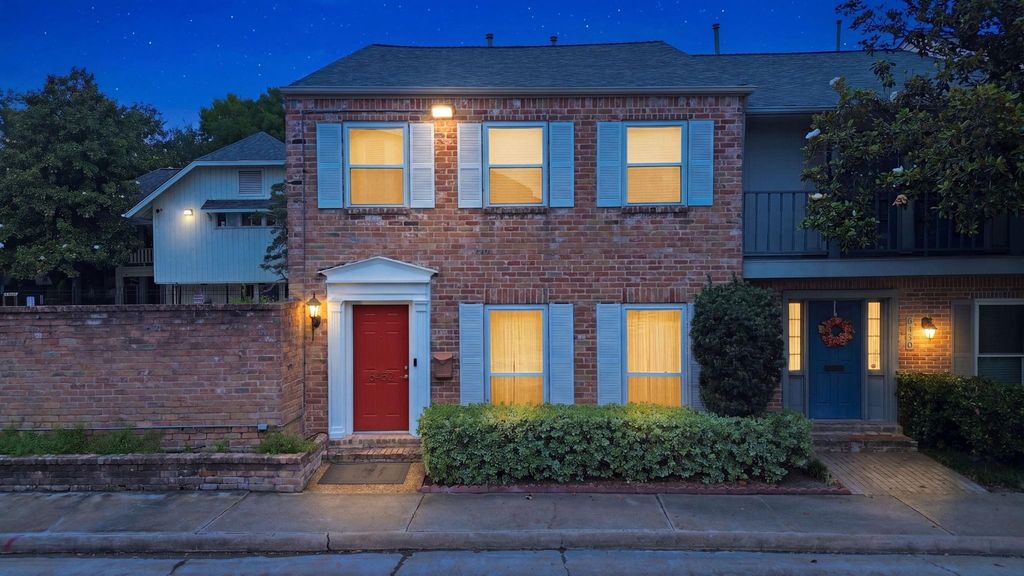 6452 Burgoyne Road 100, Houston, TX 77057