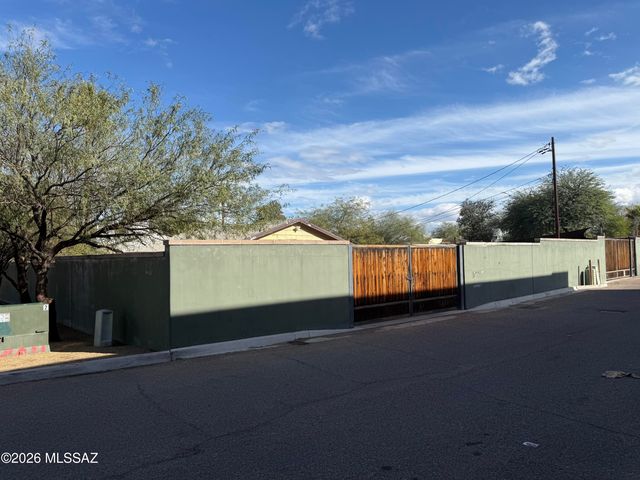2343 N Hampton Street, Tucson, AZ 85719