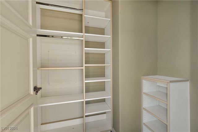 9101 Alta Drive 402, Las Vegas, NV 89145