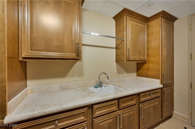 9101 Alta Drive 402, Las Vegas, NV 89145