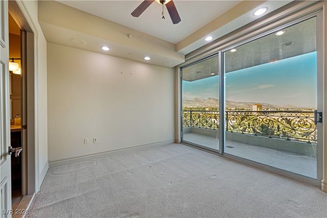 9101 Alta Drive 402, Las Vegas, NV 89145