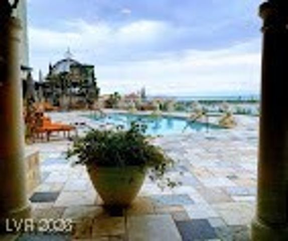 9101 Alta Drive 402, Las Vegas, NV 89145