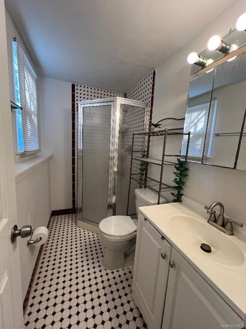 1 Bristol Court, New City, NY 10956