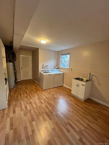 1 Bristol Court, New City, NY 10956