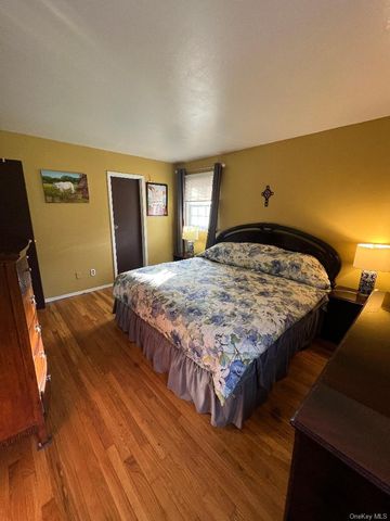 1 Bristol Court, New City, NY 10956