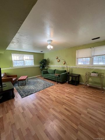 1 Bristol Court, New City, NY 10956