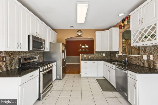 30 SPYGLASS CT, Westampton, NJ 08060