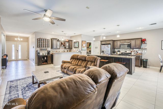 418 S MANZANITA Drive, El Paso, TX 79928