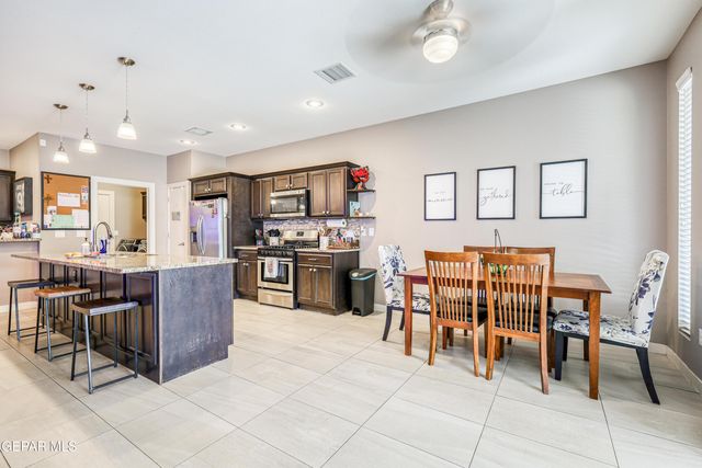 418 S MANZANITA Drive, El Paso, TX 79928