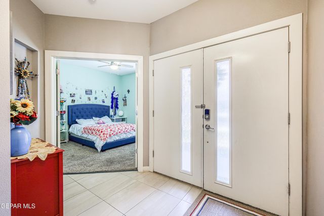 418 S MANZANITA Drive, El Paso, TX 79928