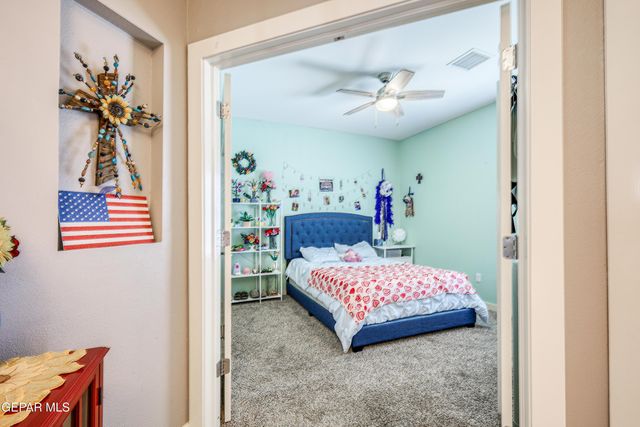 418 S MANZANITA Drive, El Paso, TX 79928