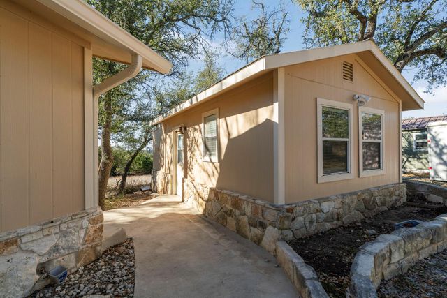 2058 Montell RD, Wimberley, TX 78676