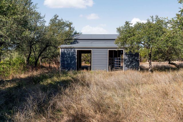 2058 Montell RD, Wimberley, TX 78676