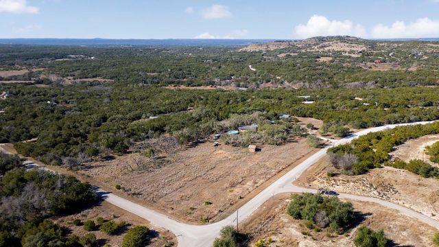 2058 Montell RD, Wimberley, TX 78676