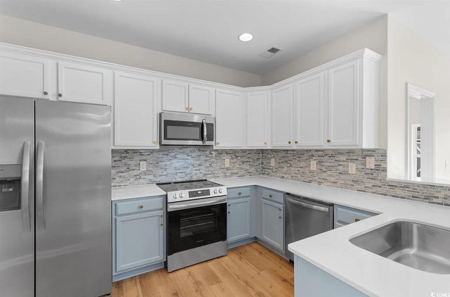 207 Cupola Dr., Longs, SC 29568